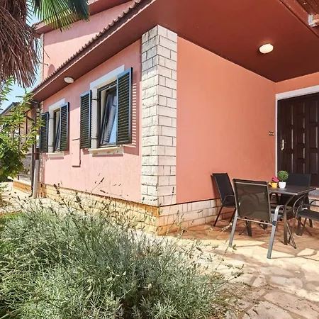 Konukevi Mare & Sole Zambratija (Istria)